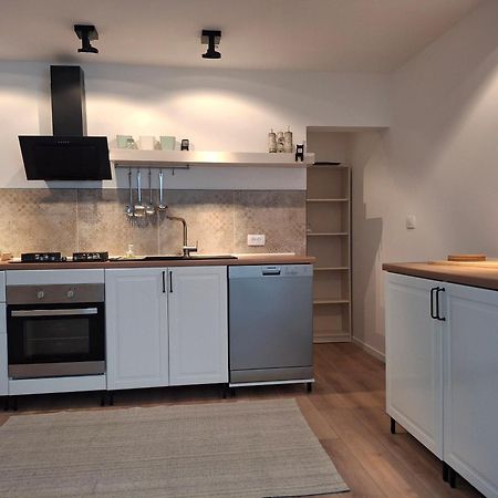 Apartmani Alma Pola Esterno foto