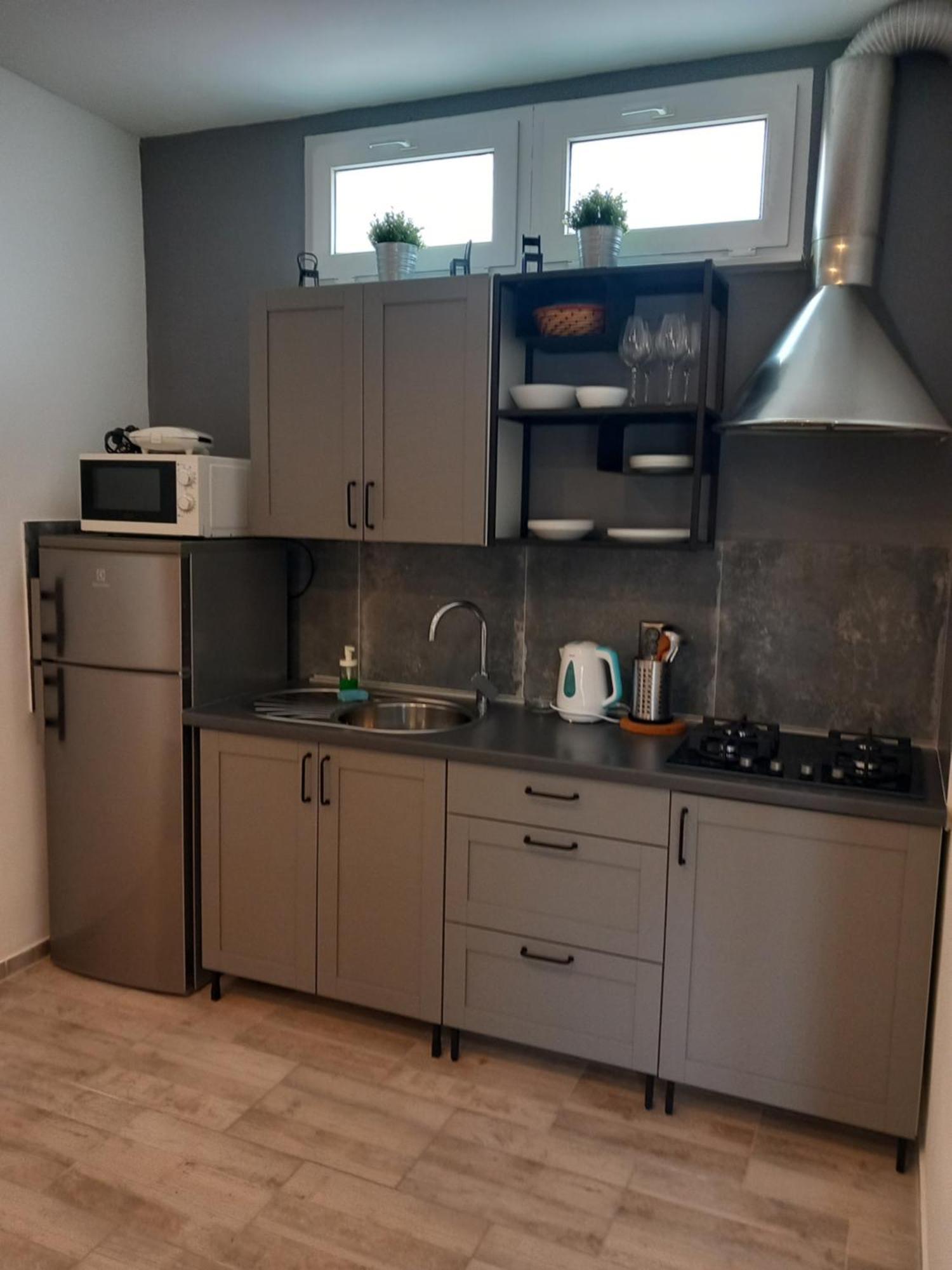 Apartmani Alma Pola Esterno foto