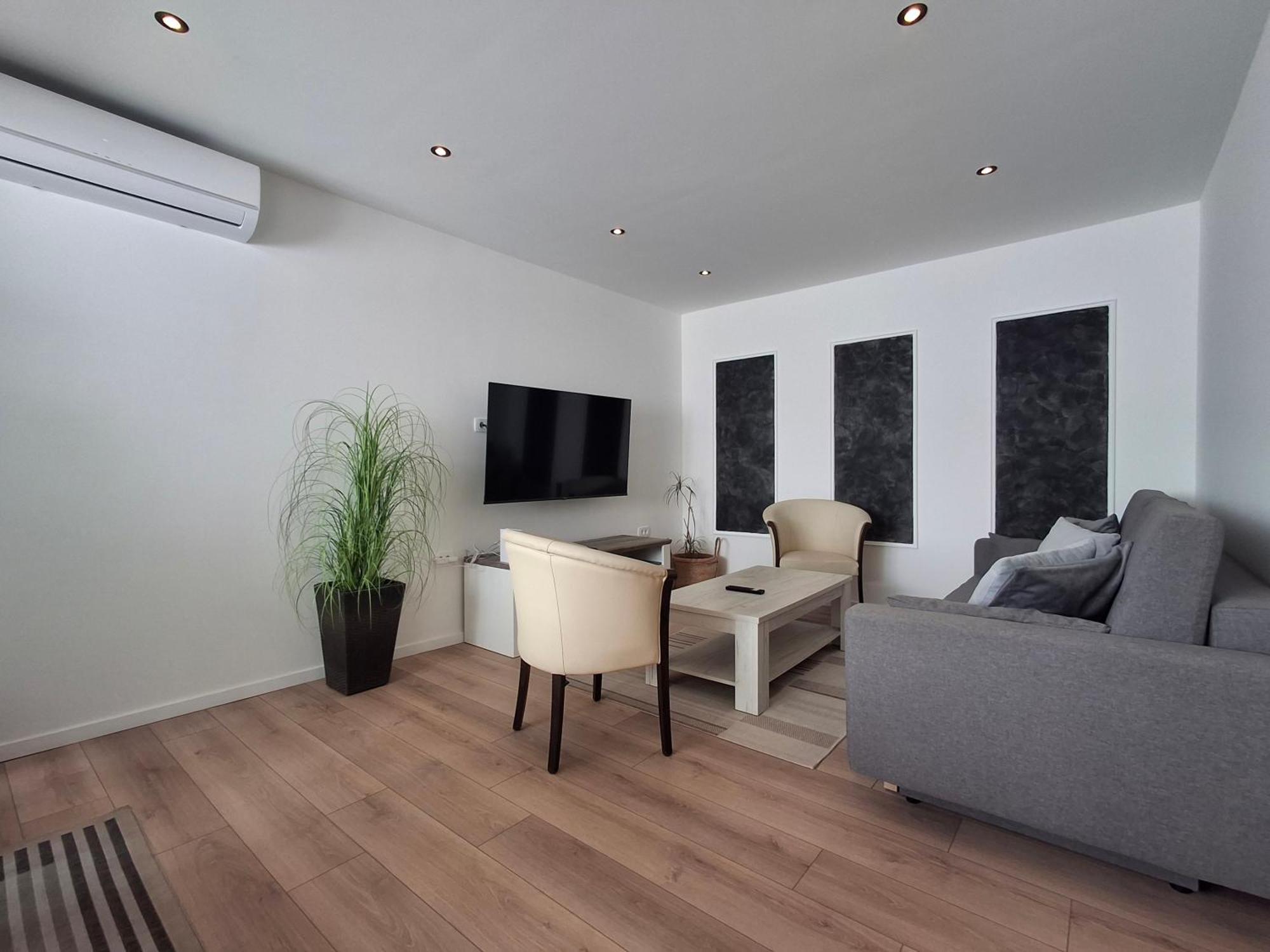 Apartmani Alma Pola Esterno foto