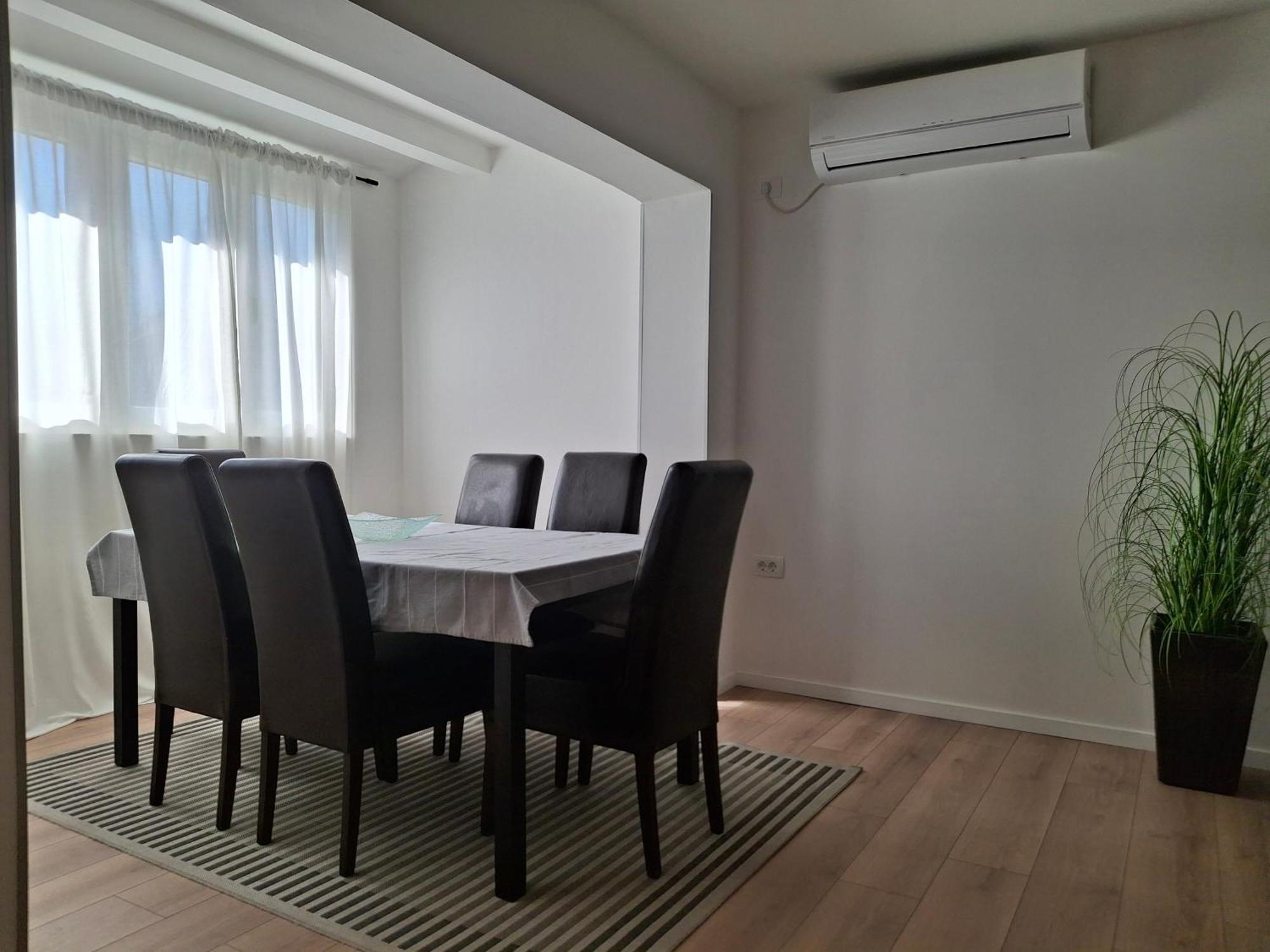 Apartmani Alma Pola Esterno foto