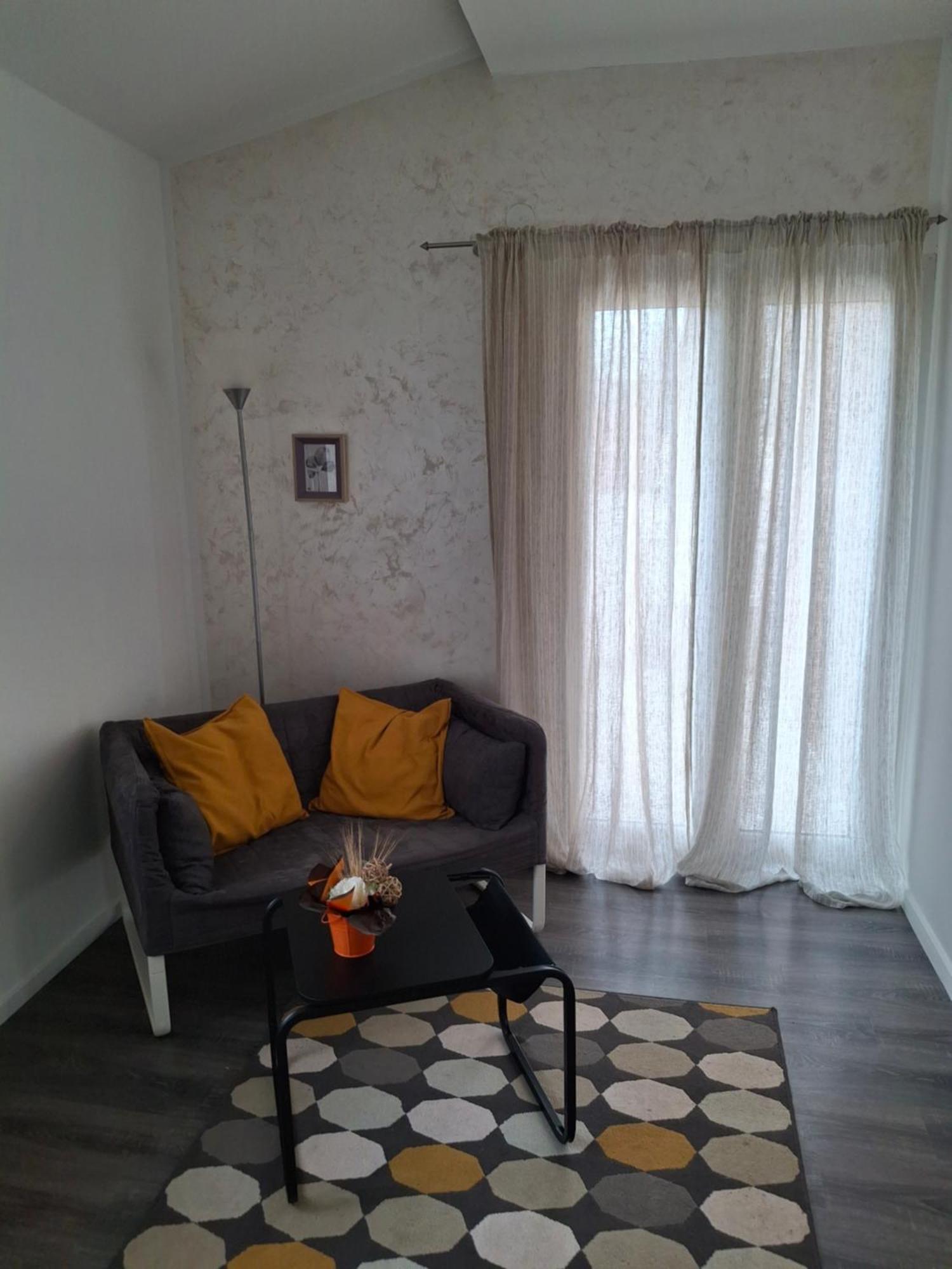 Apartmani Alma Pola Esterno foto