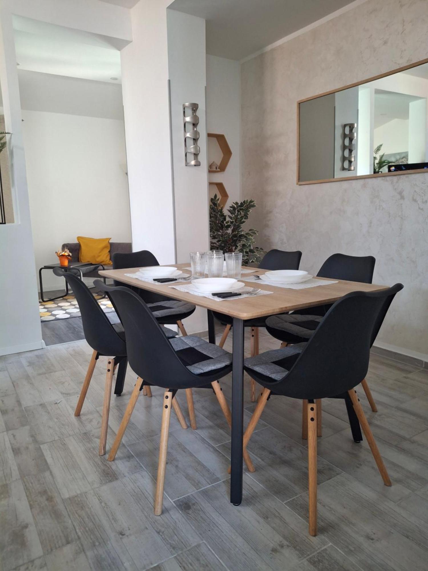 Apartmani Alma Pola Esterno foto