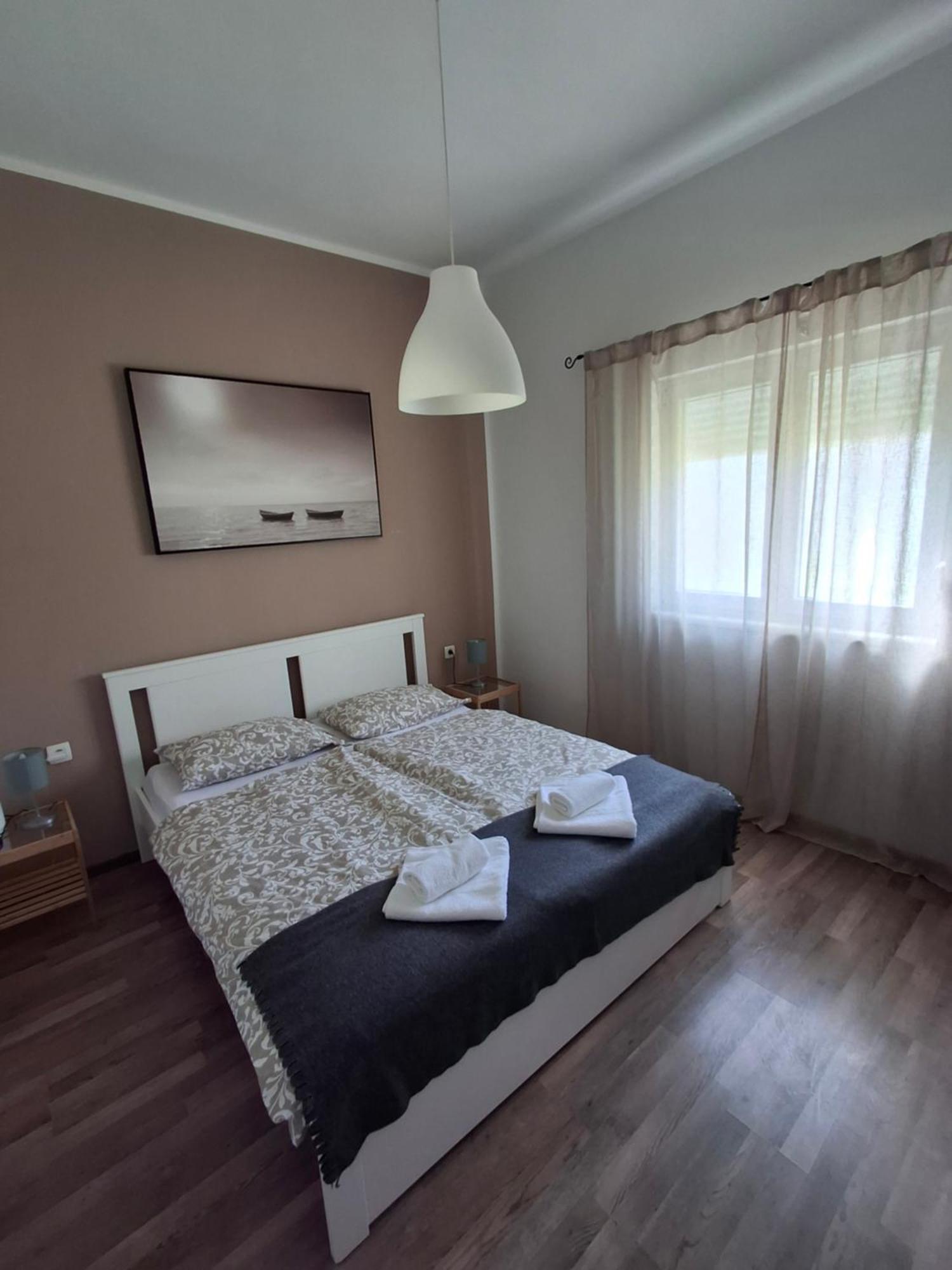 Apartmani Alma Pola Esterno foto
